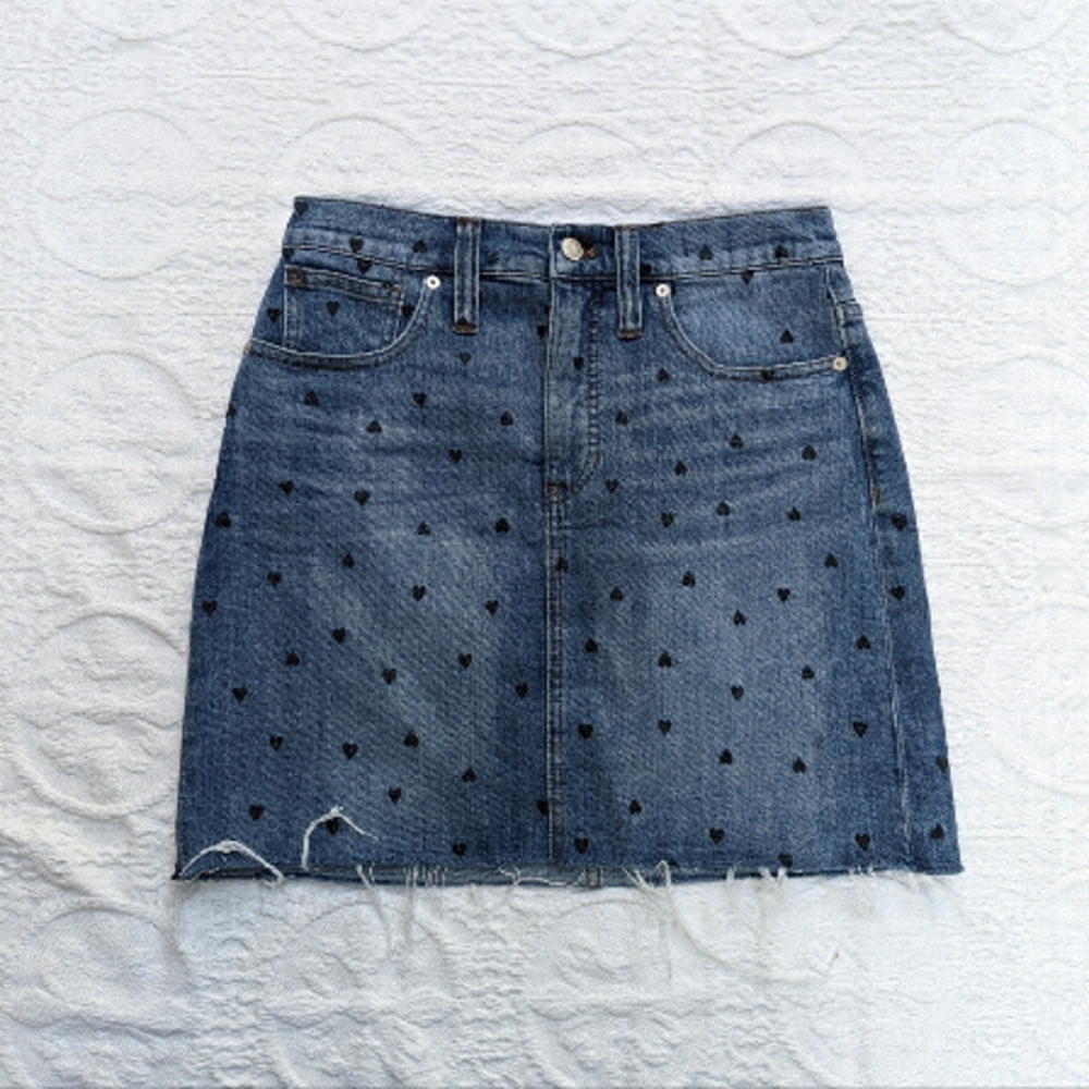 Madewell║Denim Skirt with Hearts║Size 28